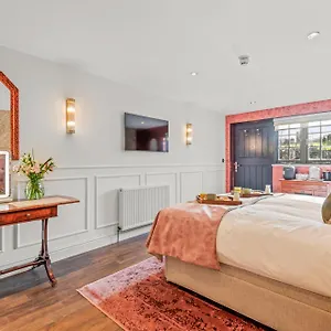 The Ley Arms Bed & Breakfast Exminster